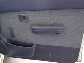 1998 TOYOTA TACOMA, WHITE, STD CAB, 2.4L, AT, 2WD,  Z25075